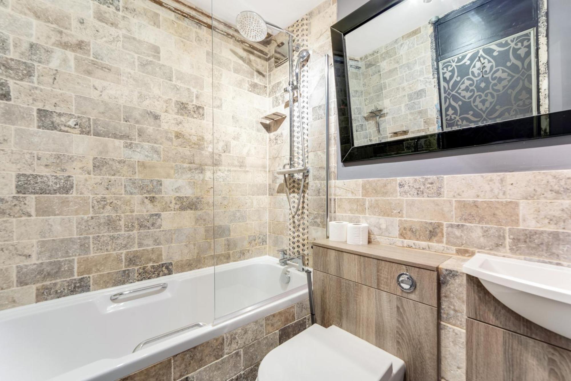 Pass The Keys - Modern Flat In North * London