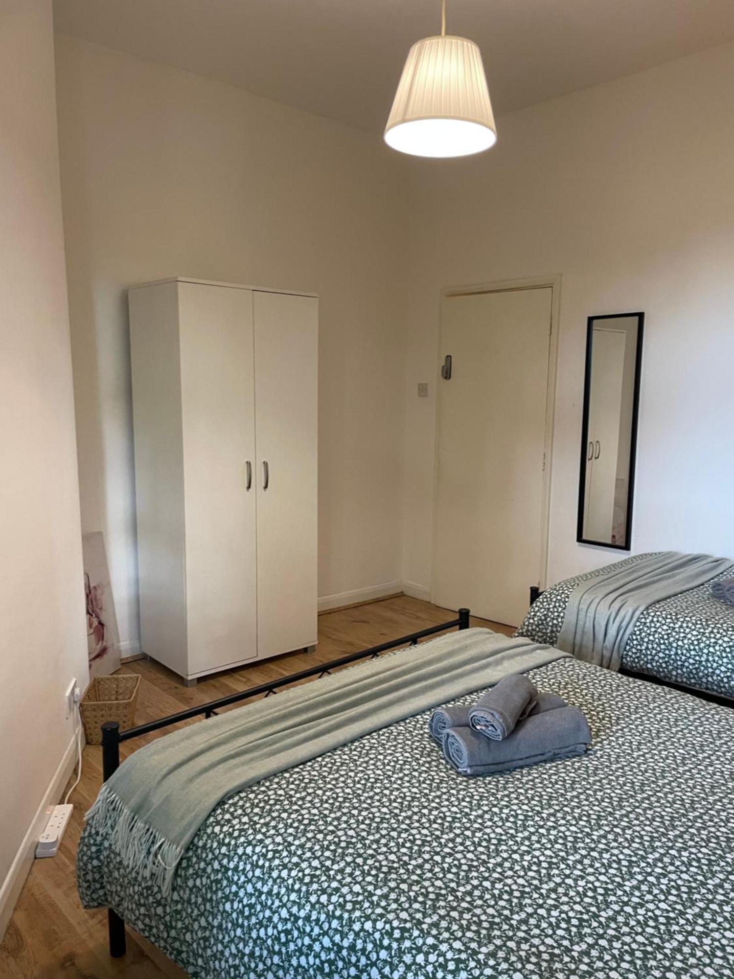 Homestay Contemporary Private Near Central *