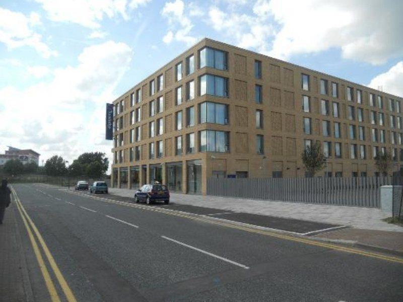 Travelodge Excel Hotel