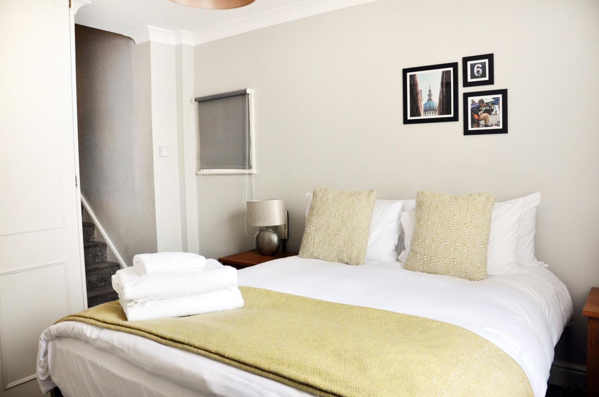 Lamington - Hammersmith * London