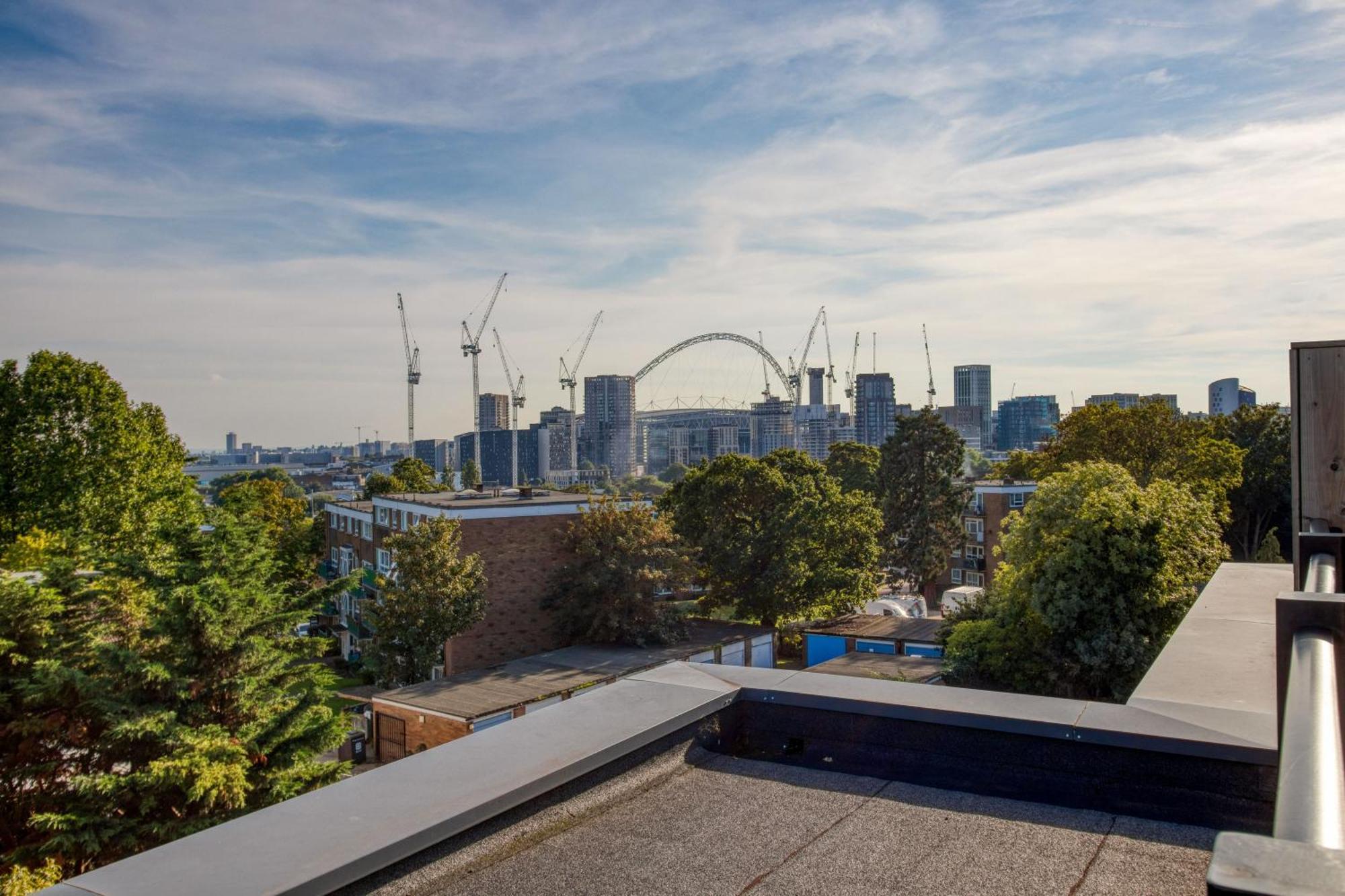 Modern Penthouse In Wembley Apartamento *