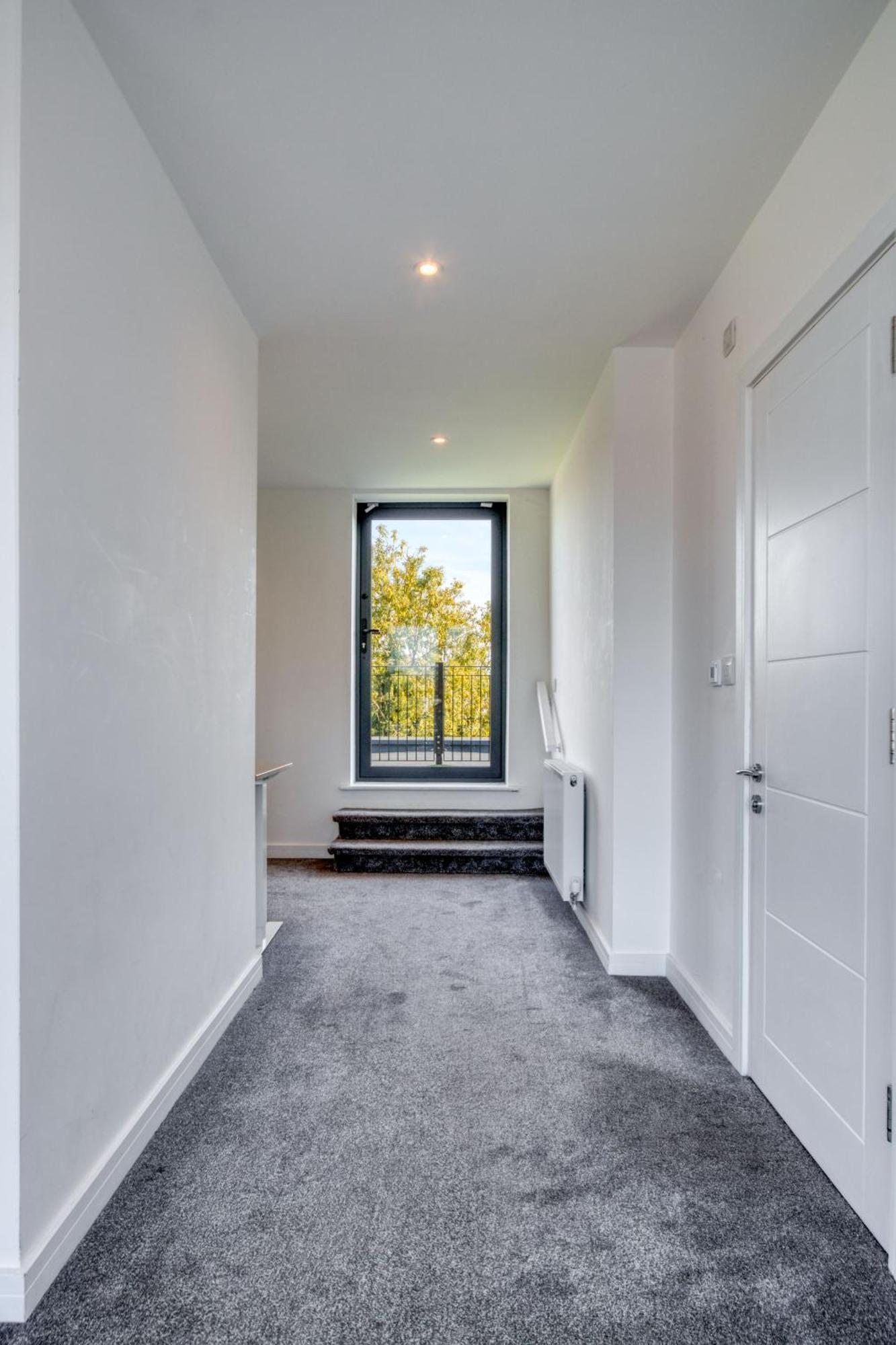Modern Penthouse In Wembley Londres