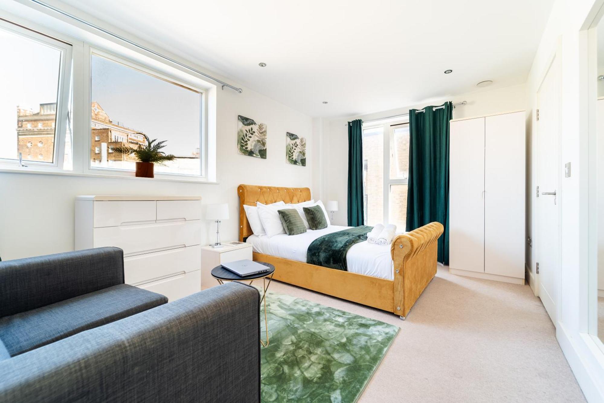 Luxury Greenwich 2bed 2bath - Sleep 6 Guest- 1 Min From Station - Close To Greenwich Maritime- Playstation Provided * London