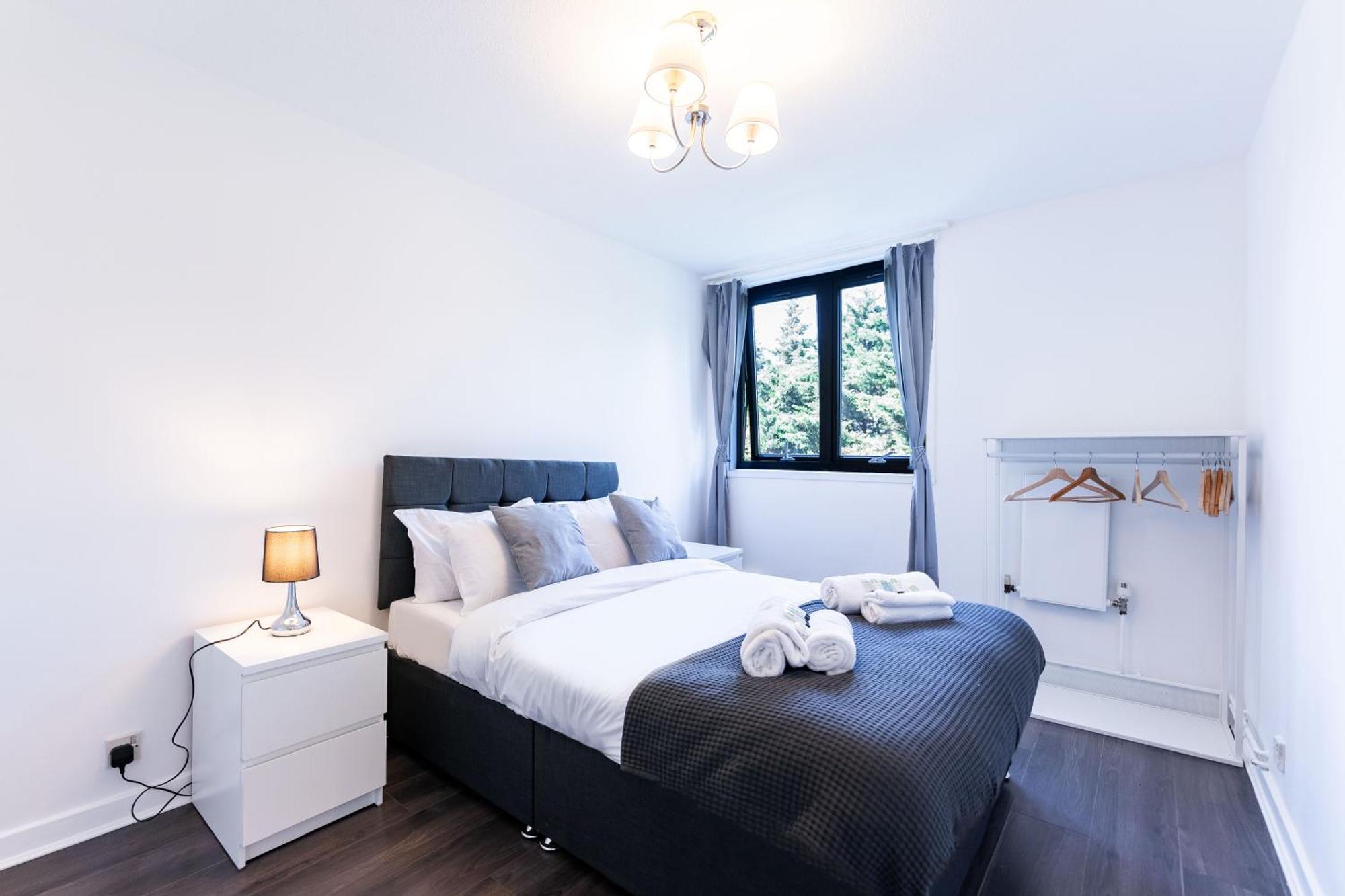 Luxury 3 Bedroom Flat With Balcony In Westbourne Park Apartamento Londres