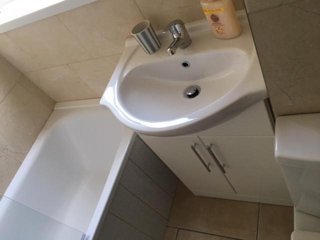Private @ London-stratford. Guest house *