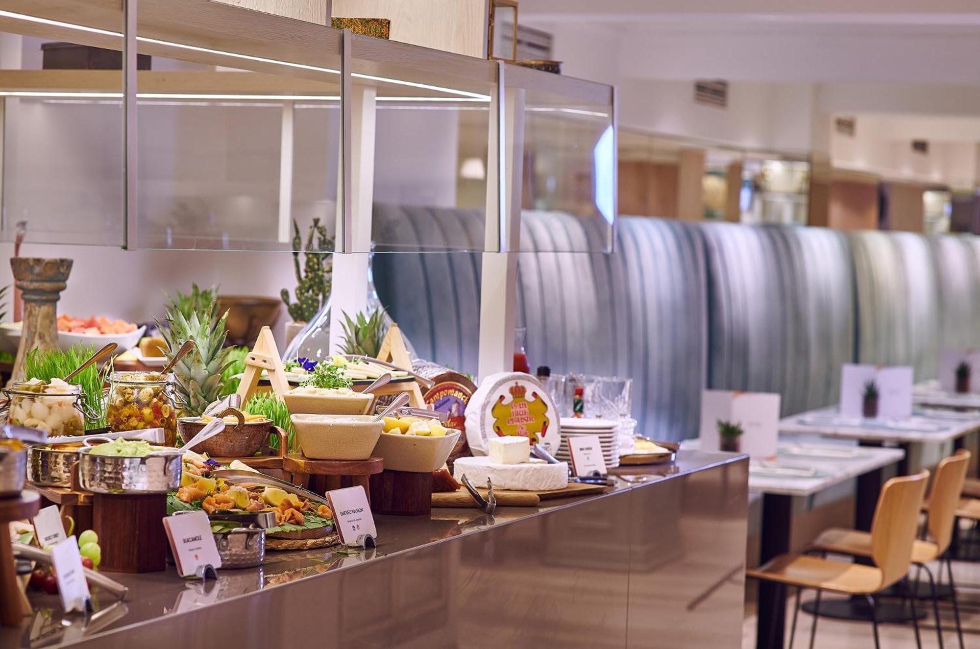 Hotel The Level At Melia White House