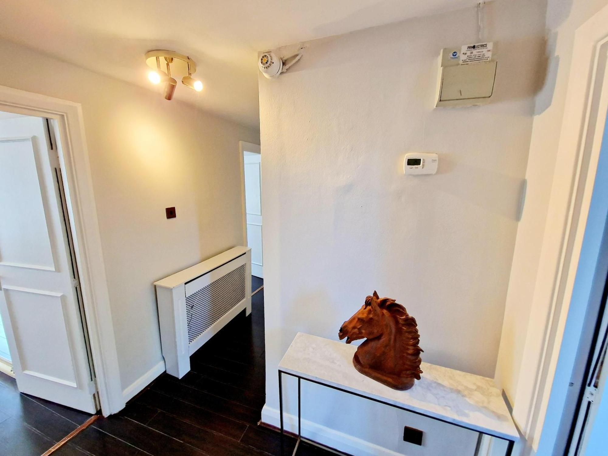 Apartamento Stunning Hyde Park With Private Balcony & Lift Elevator Access