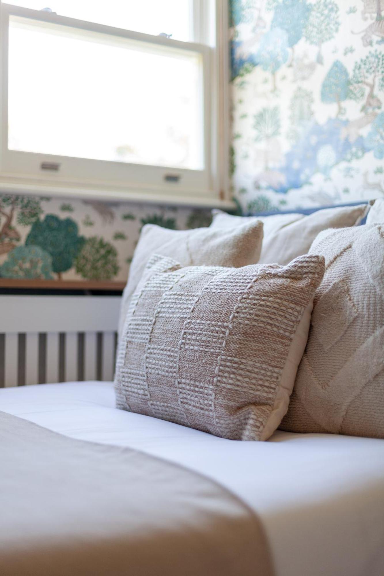 The South Hampstead Collection - Tbu