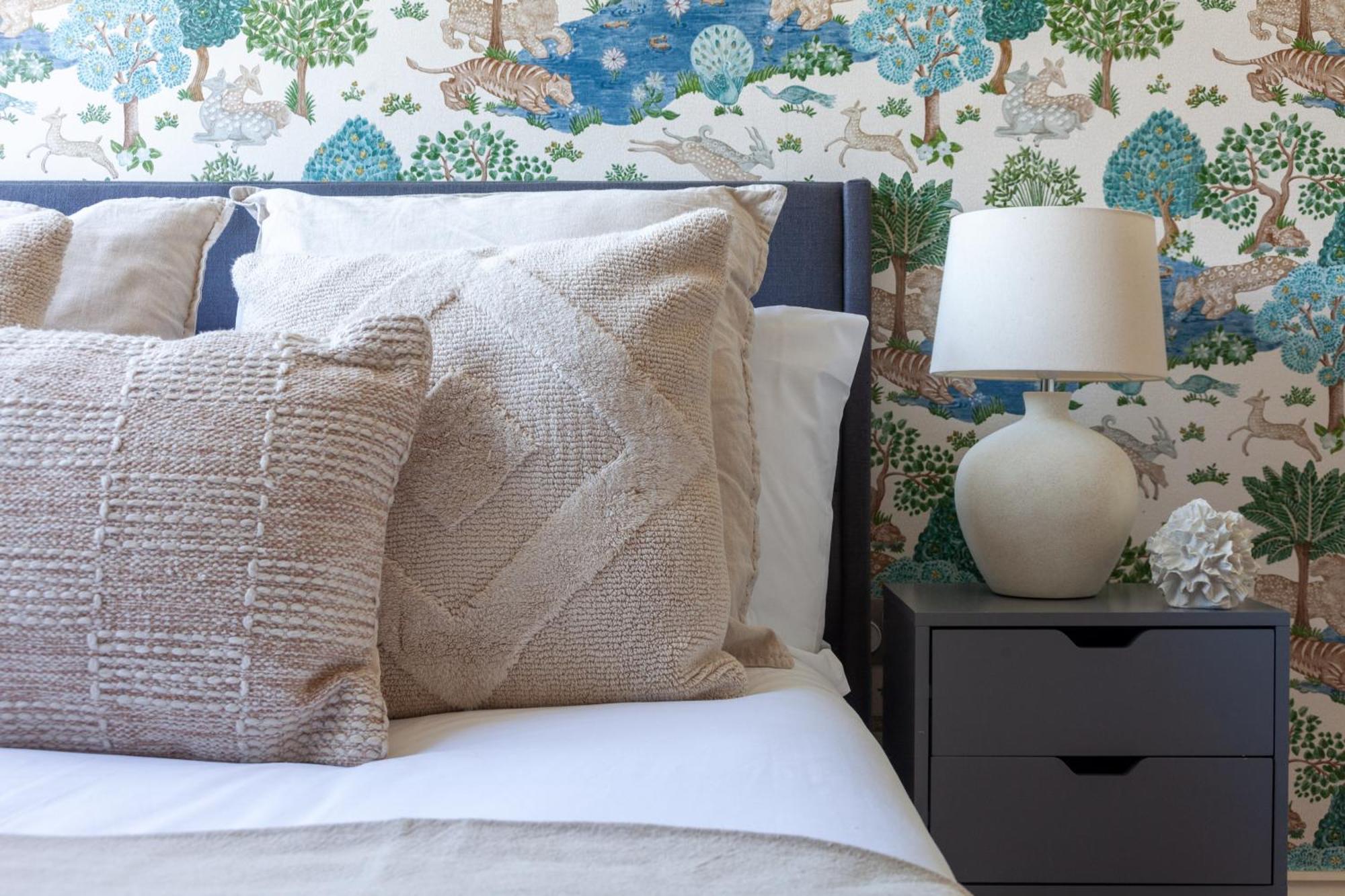 The South Hampstead Collection - Tbu