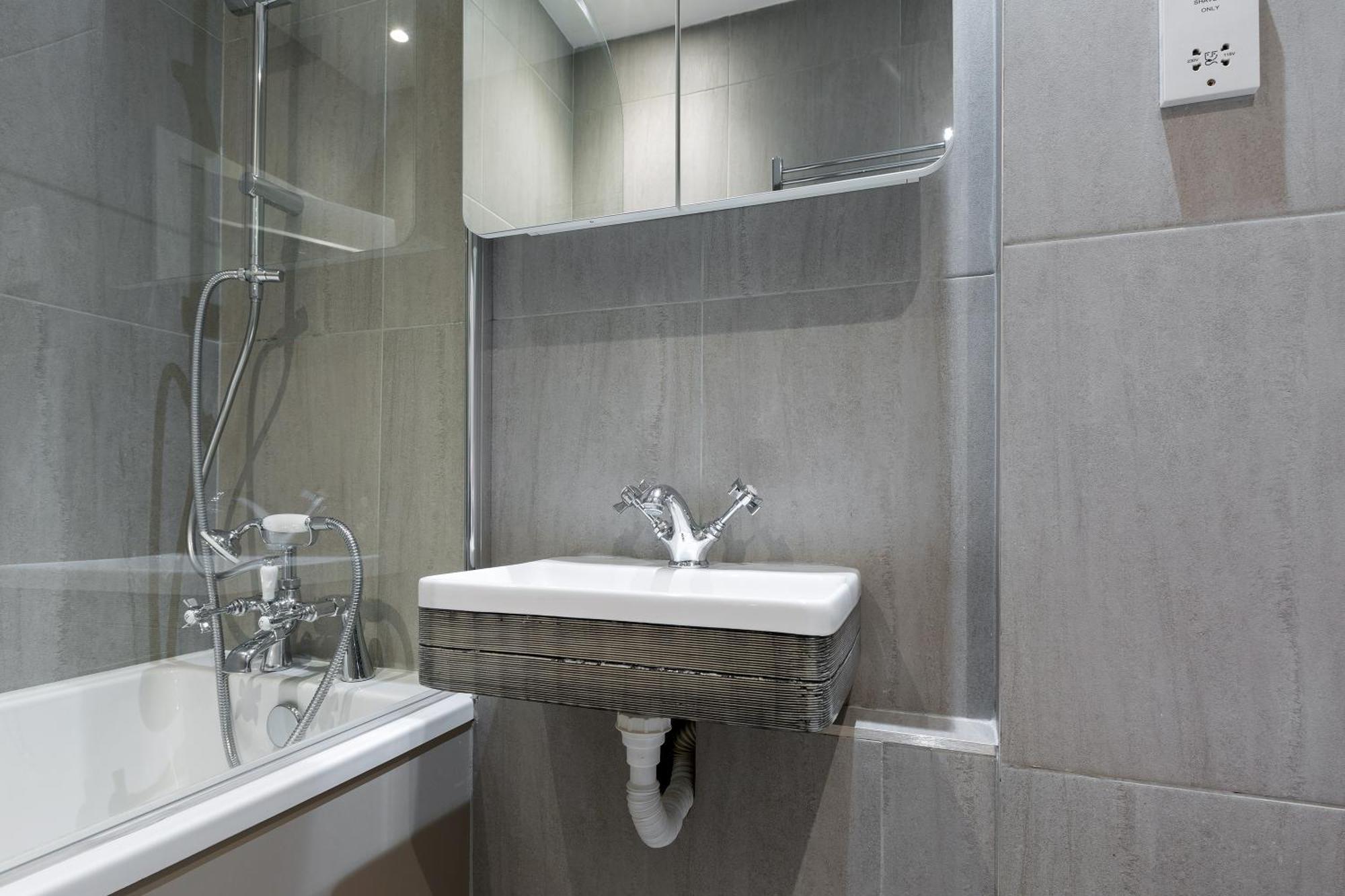 Apartment Cozy And Bright 1 Bedroom Apt In Knightsbridge London