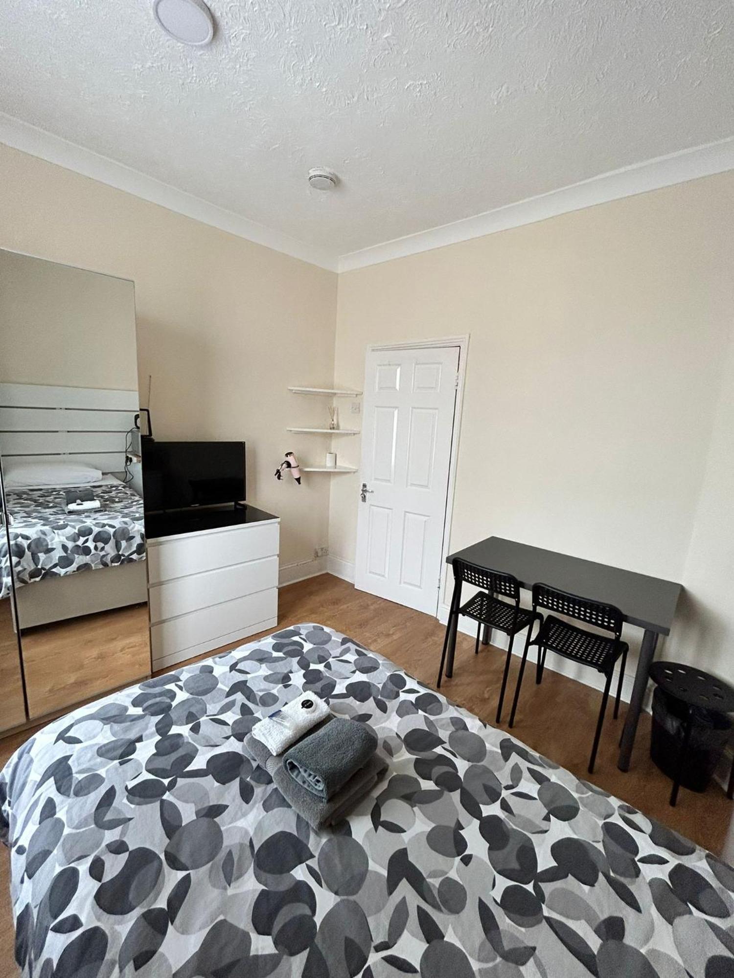 Willesden Guest house