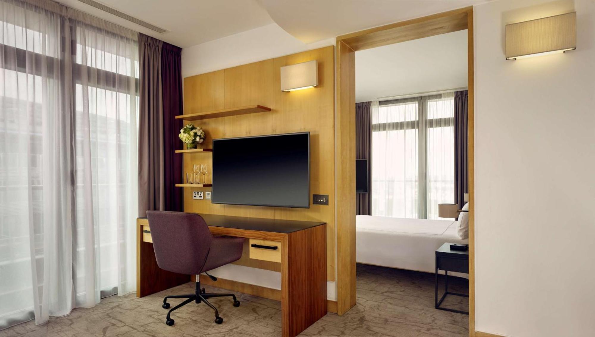 Park Plaza County Hall Hotel 4*