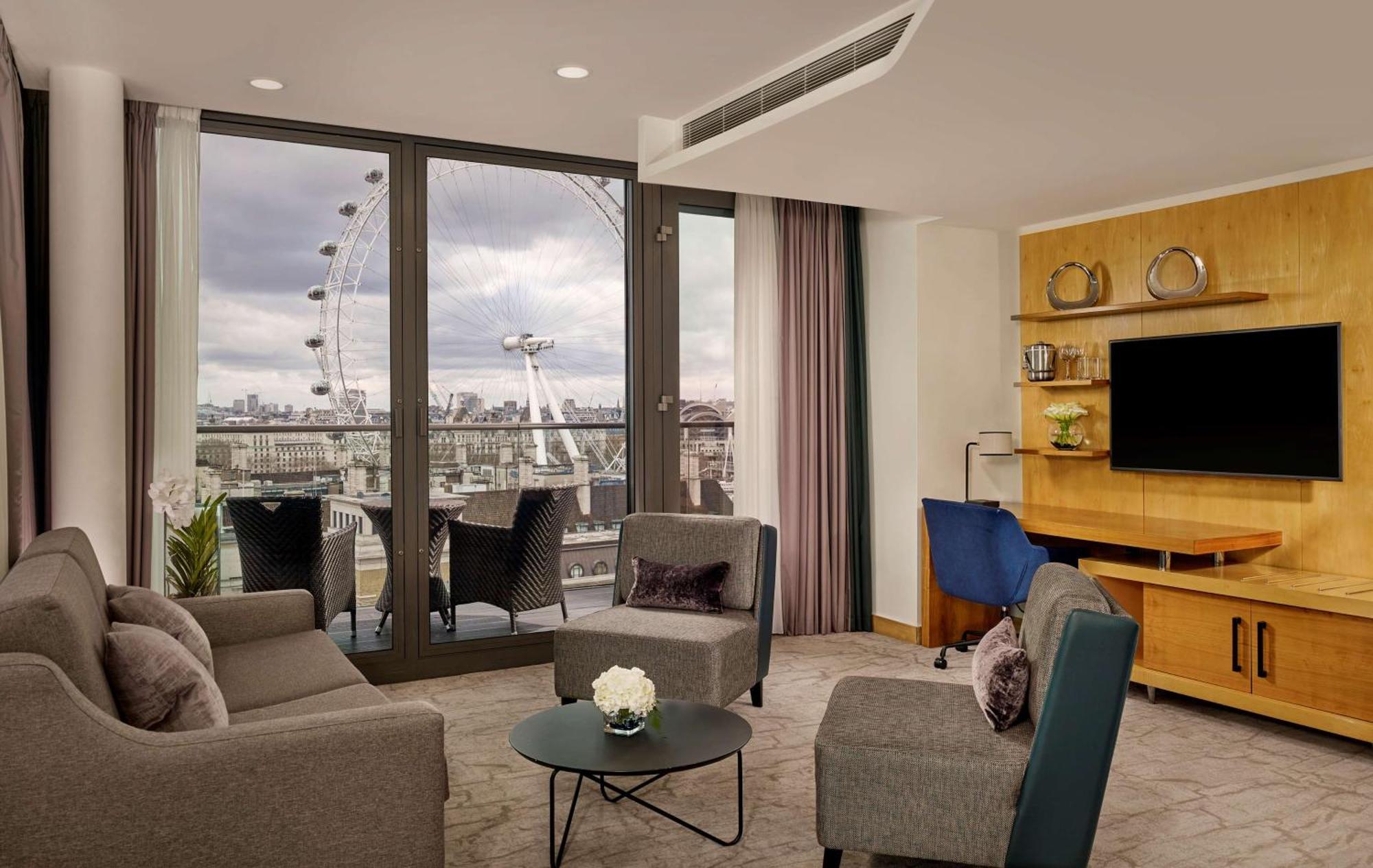 Hotel Park Plaza County Hall London