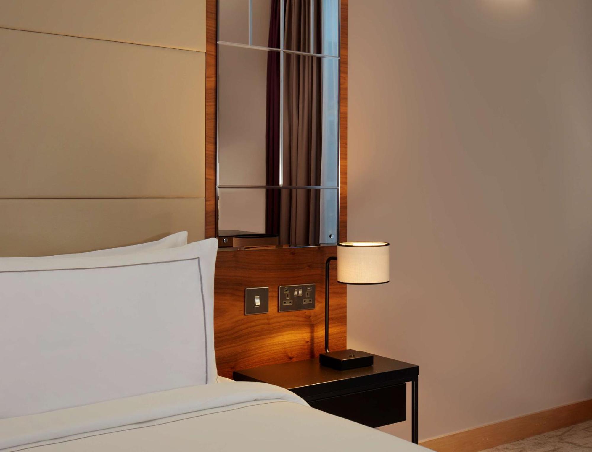 Park Plaza County Hall Hotel