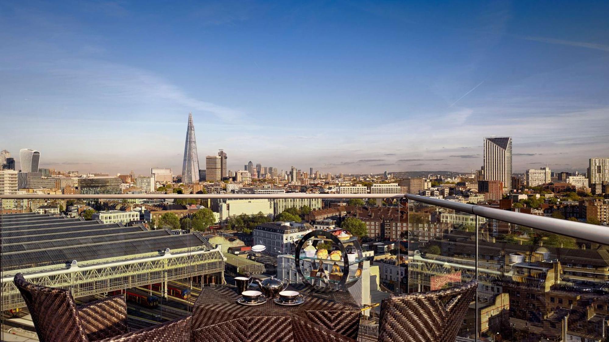 Park Plaza County Hall 4* London