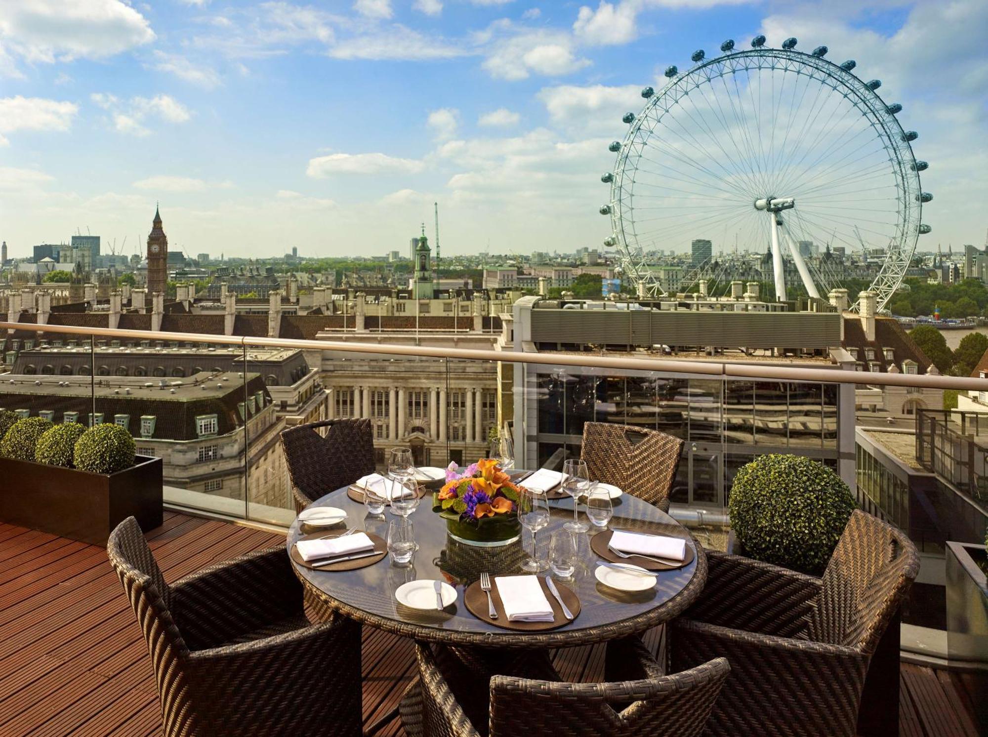 Park Plaza County Hall Hotel London