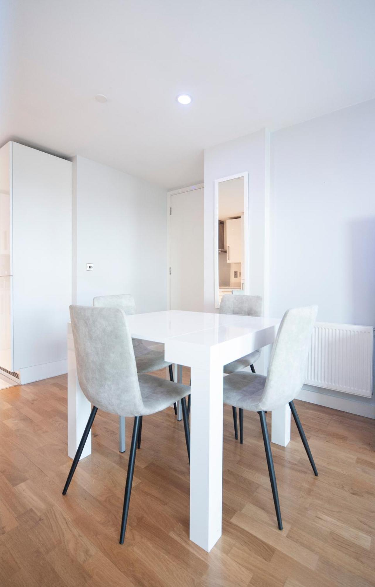 Floor - 2 Bed/2 Bath + Private Balcony *