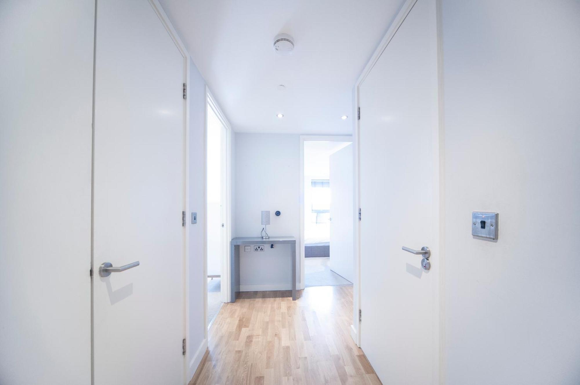 Apartamento Floor - 2 Bed/2 Bath + Private Balcony