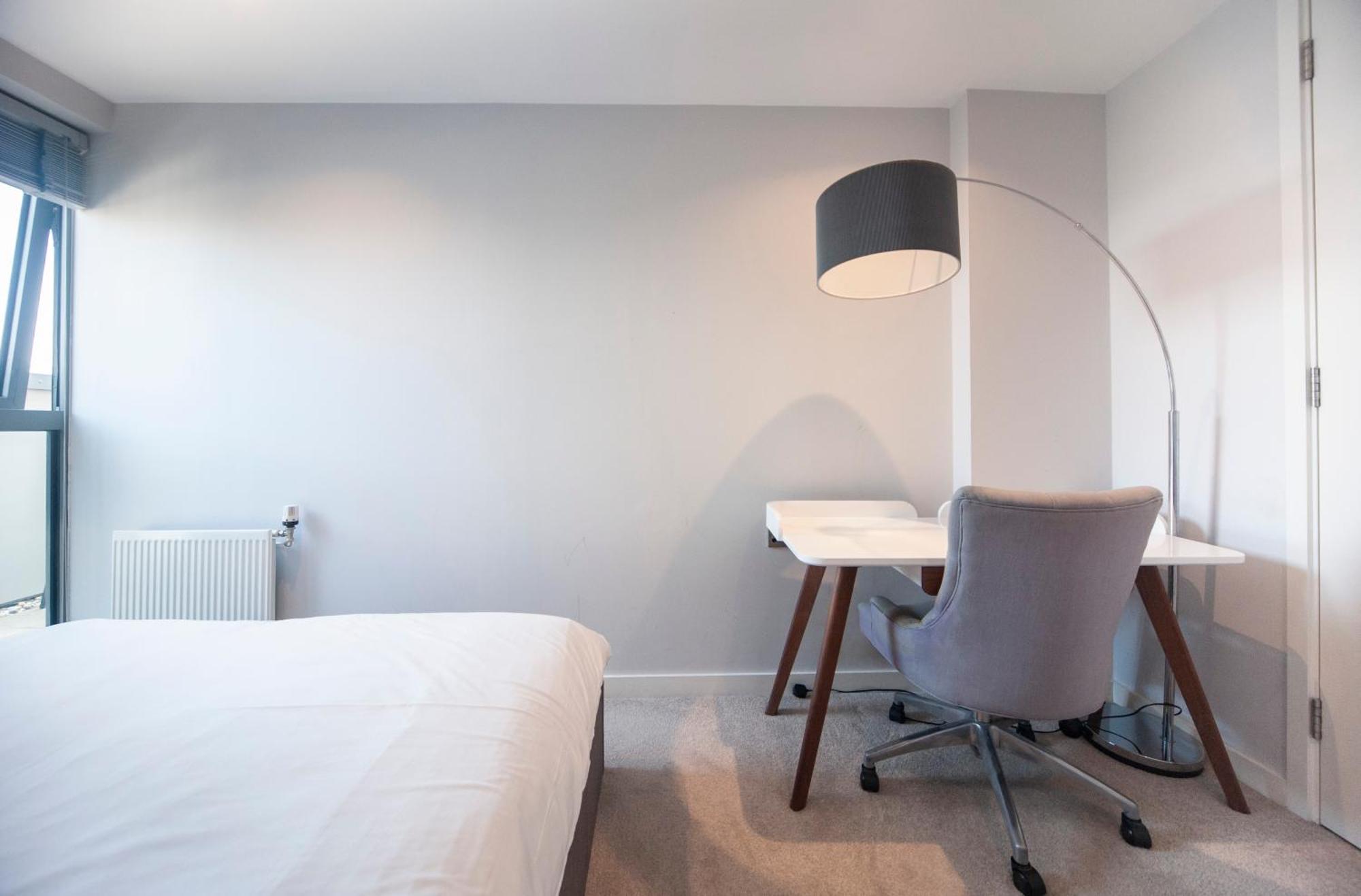 Apartamento Floor - 2 Bed/2 Bath + Private Balcony