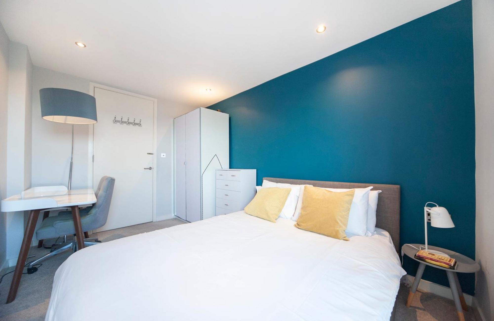 Floor - 2 Bed/2 Bath + Private Balcony Apartamento