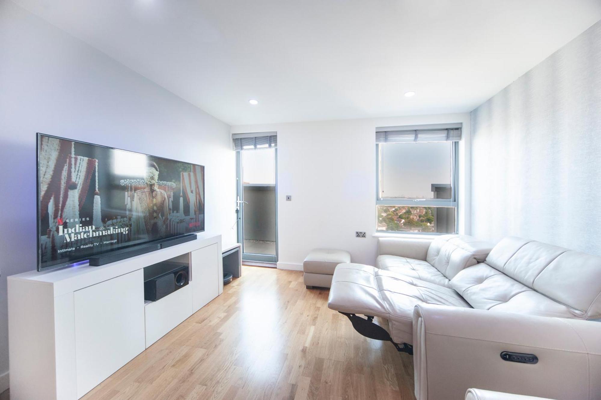 Apartamento Floor - 2 Bed/2 Bath + Private Balcony Londres