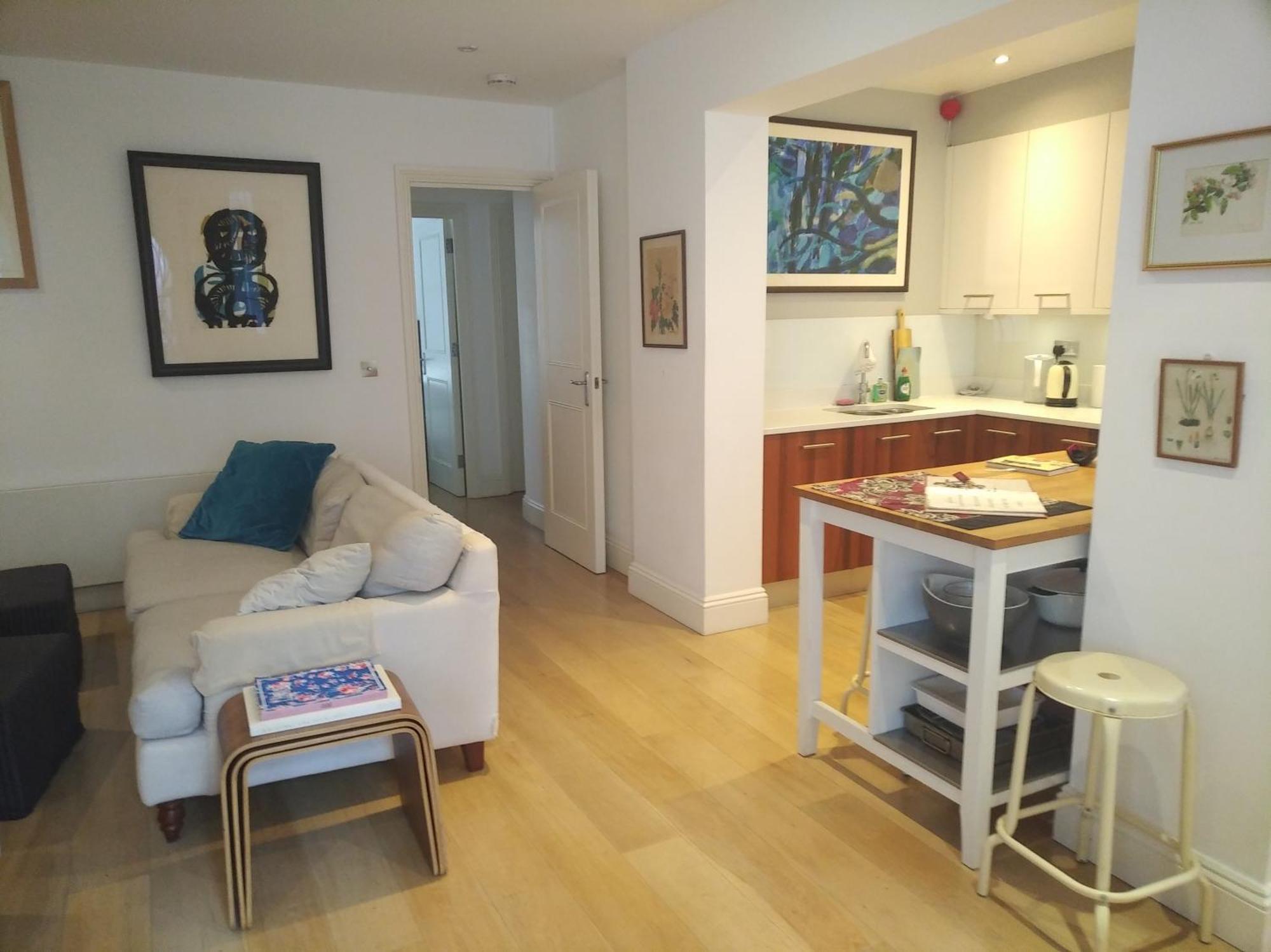 Apartment Superior 5* Kensington, Flat + Free Wi-fi *