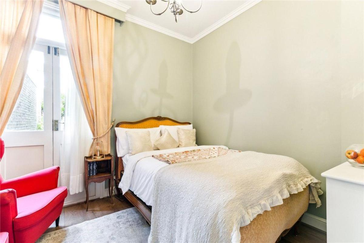 Apartment Homely 2 Levels Flat W Private Garden