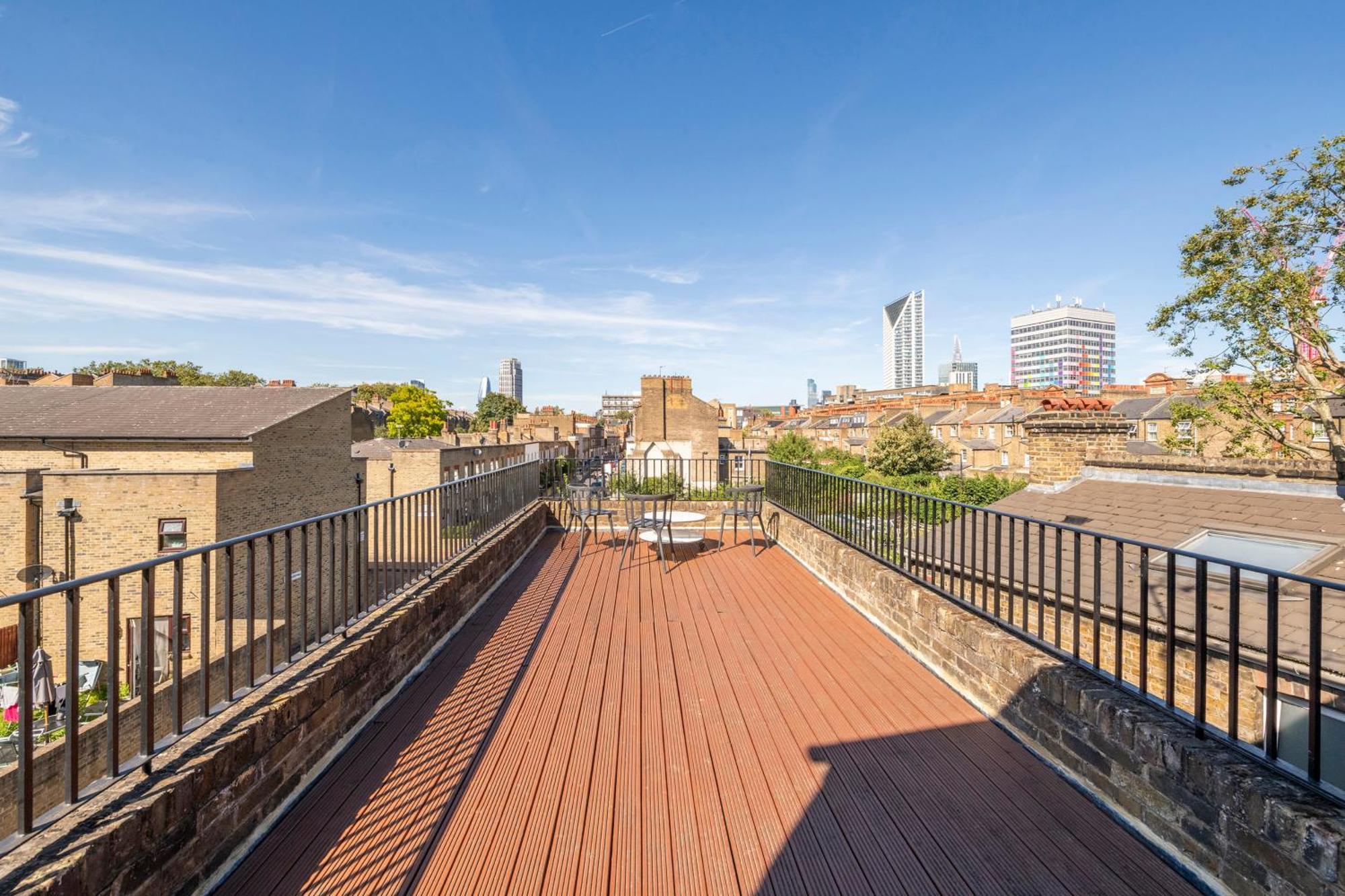 Spacious City Eye, Westminster, Big Ben, Vauxhall Station *