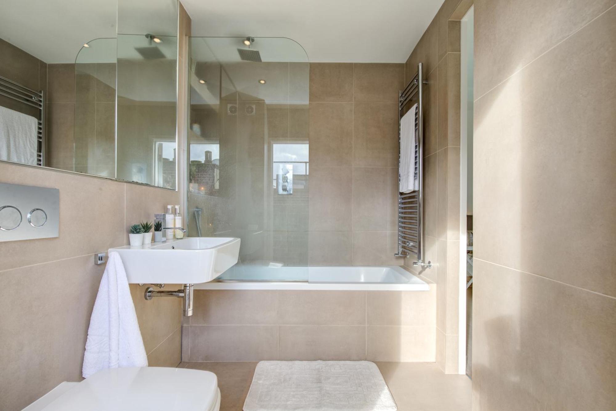 Chic 1br Central Retreat Apartment *
