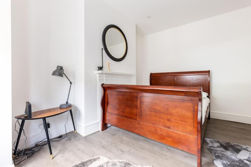 Streatham Apartment London
