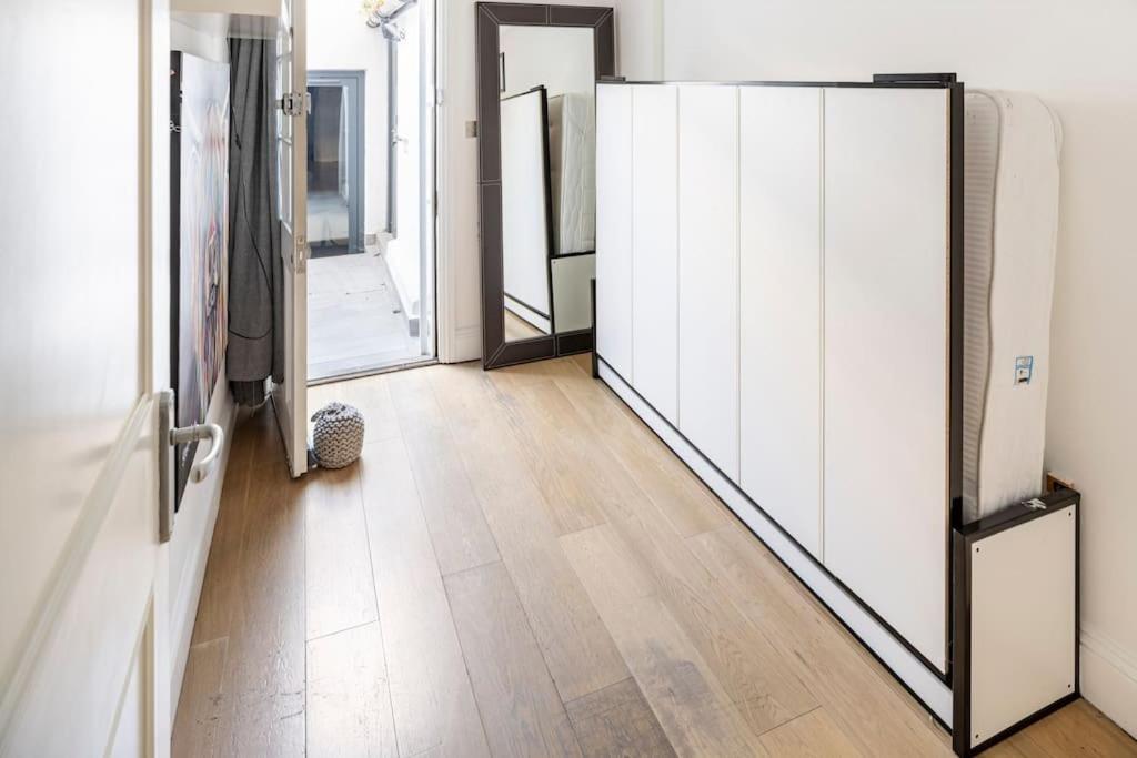 Superior 5* Kensington, Flat + Free Wi-fi * London