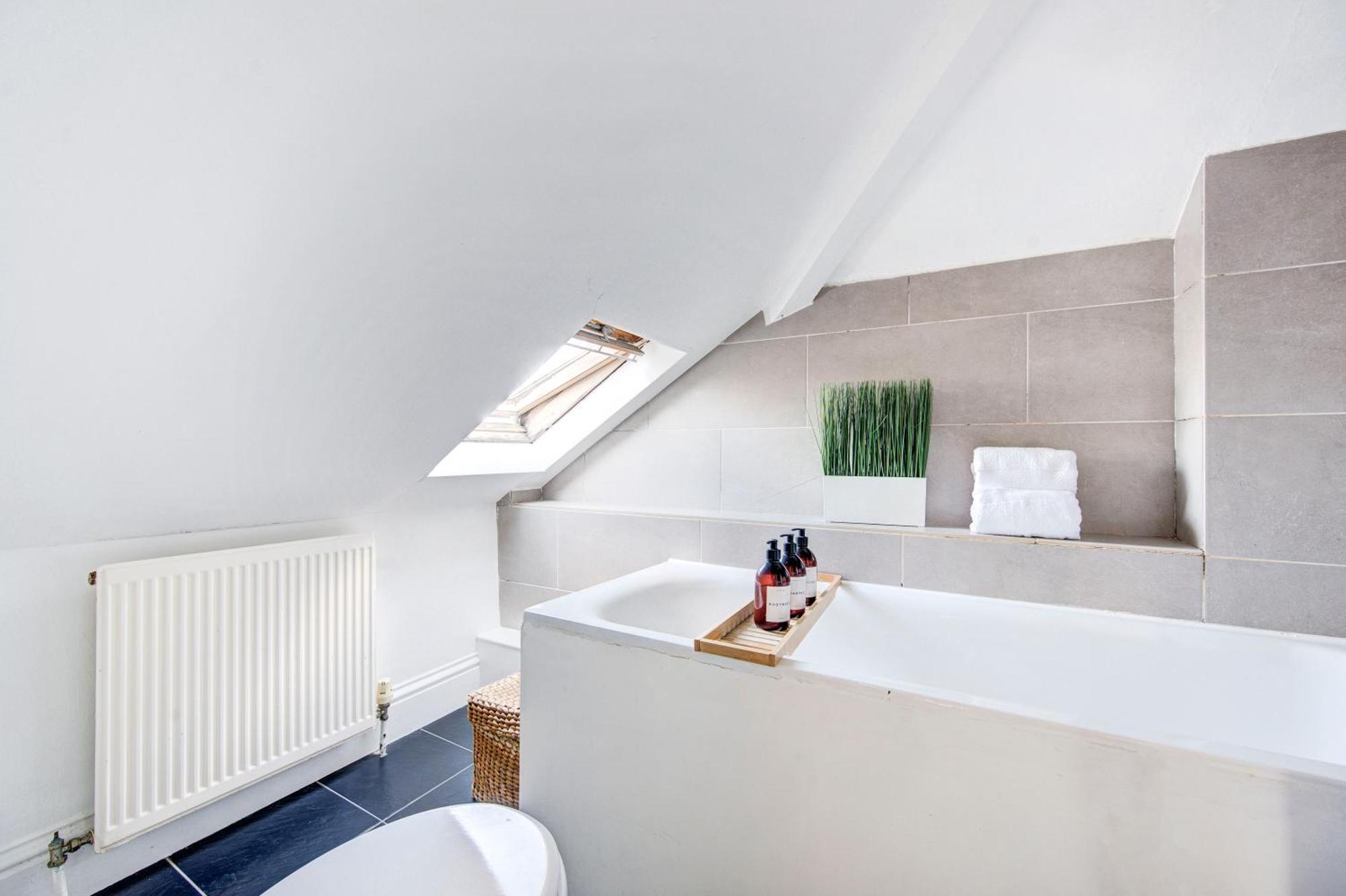 Islington Attic 3 Bedroom Flat