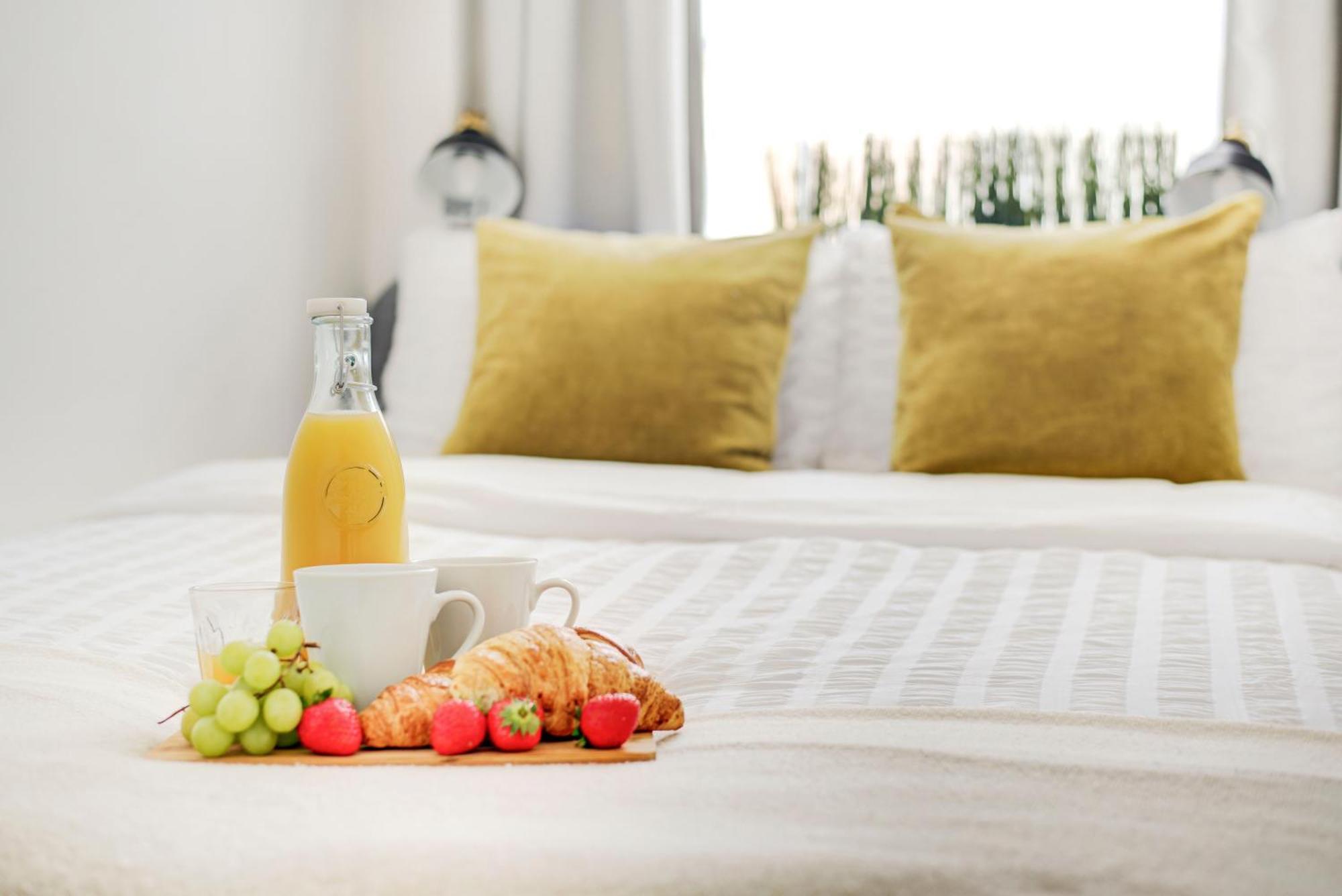 Islington Attic 3 Bedroom Flat Apartment *