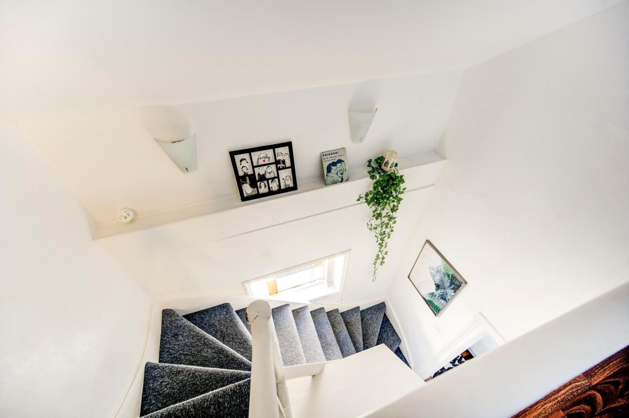 Islington Attic 3 Bedroom Flat Apartment London