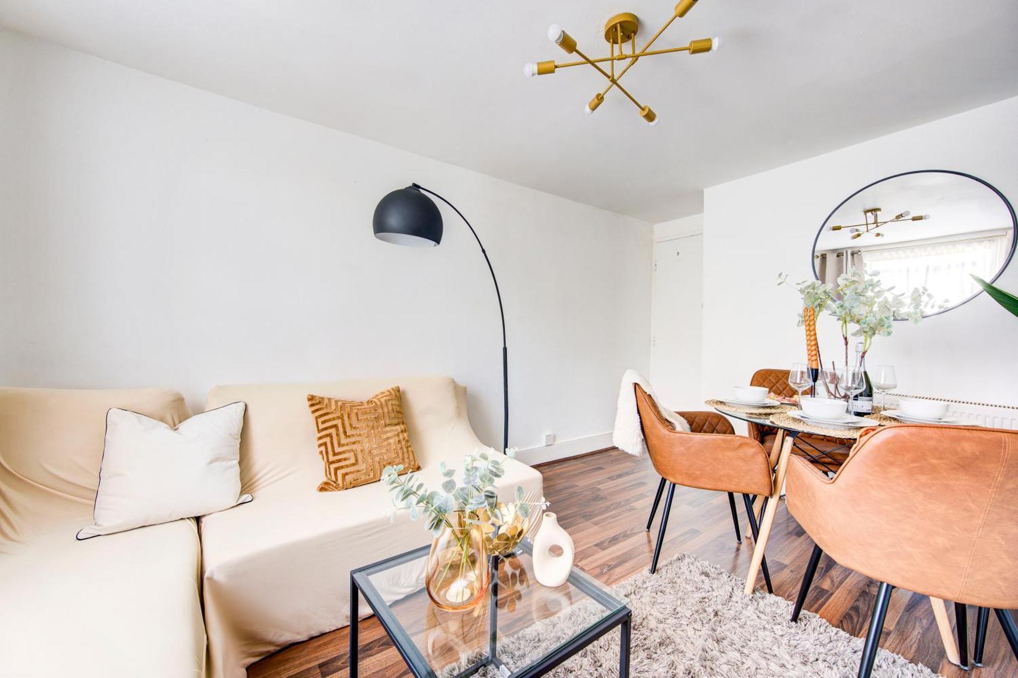 Islington Attic 3 Bedroom Flat *