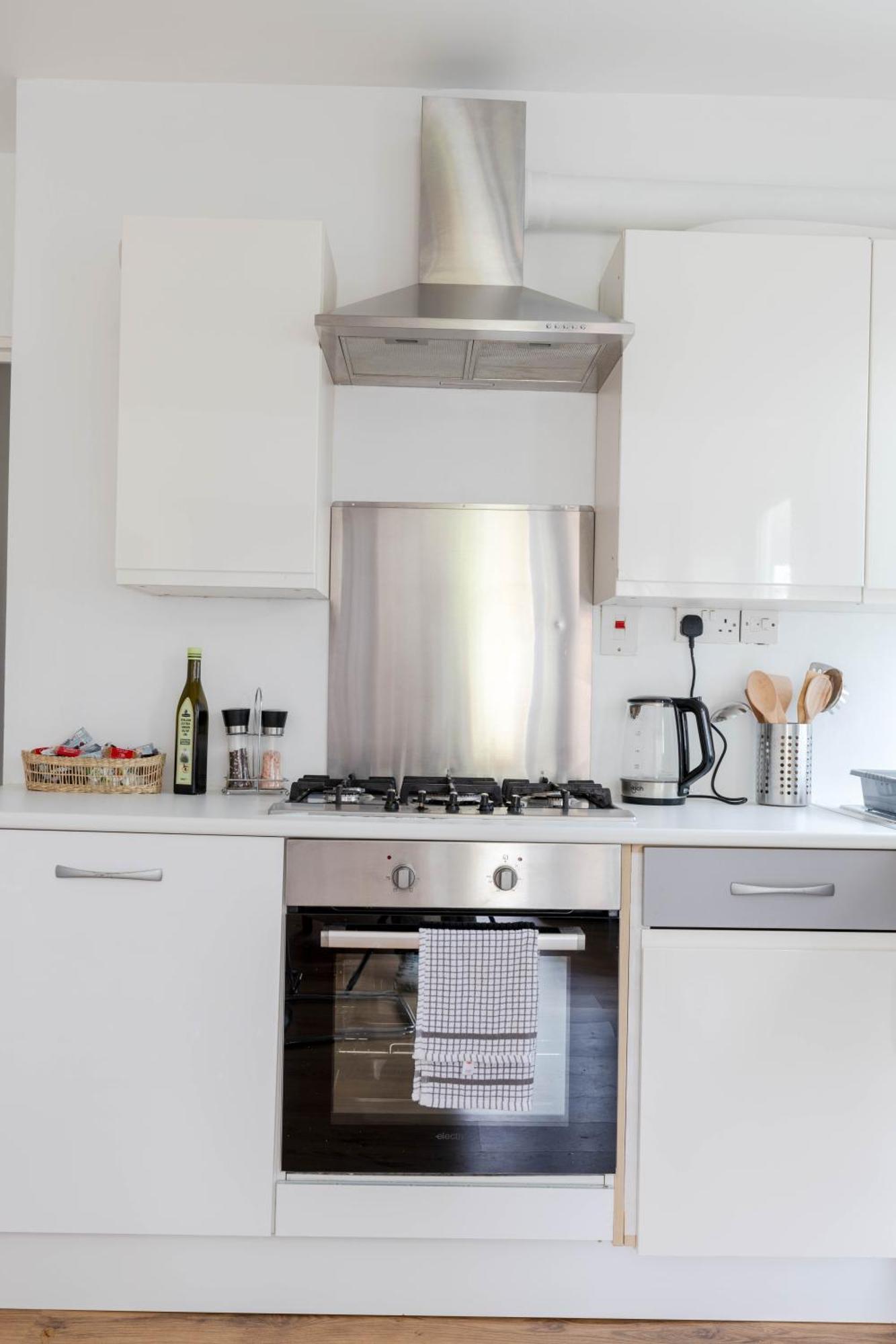 Apartment Cosy 2 Bedroom Near Wembley, Garden, Late Check In *