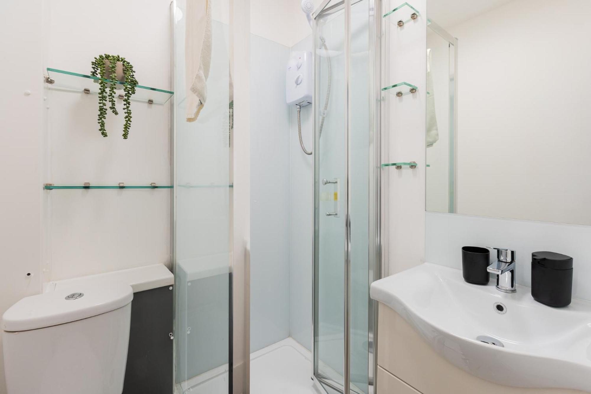 Apartment Spacious And Modern In G
