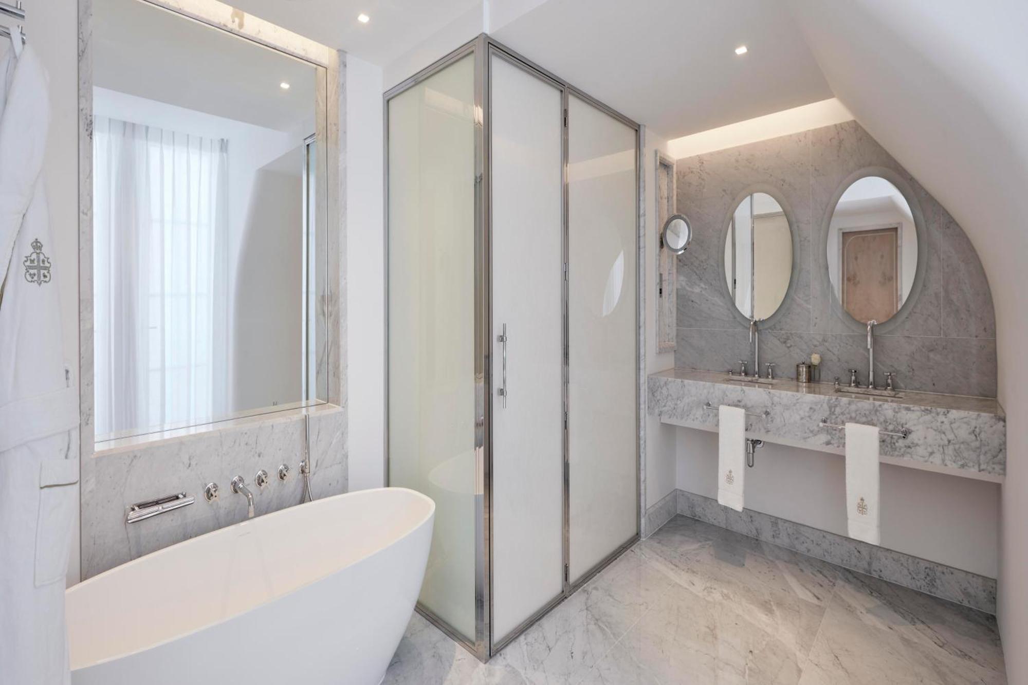 Claridge's, Maybourne Hotel 5*