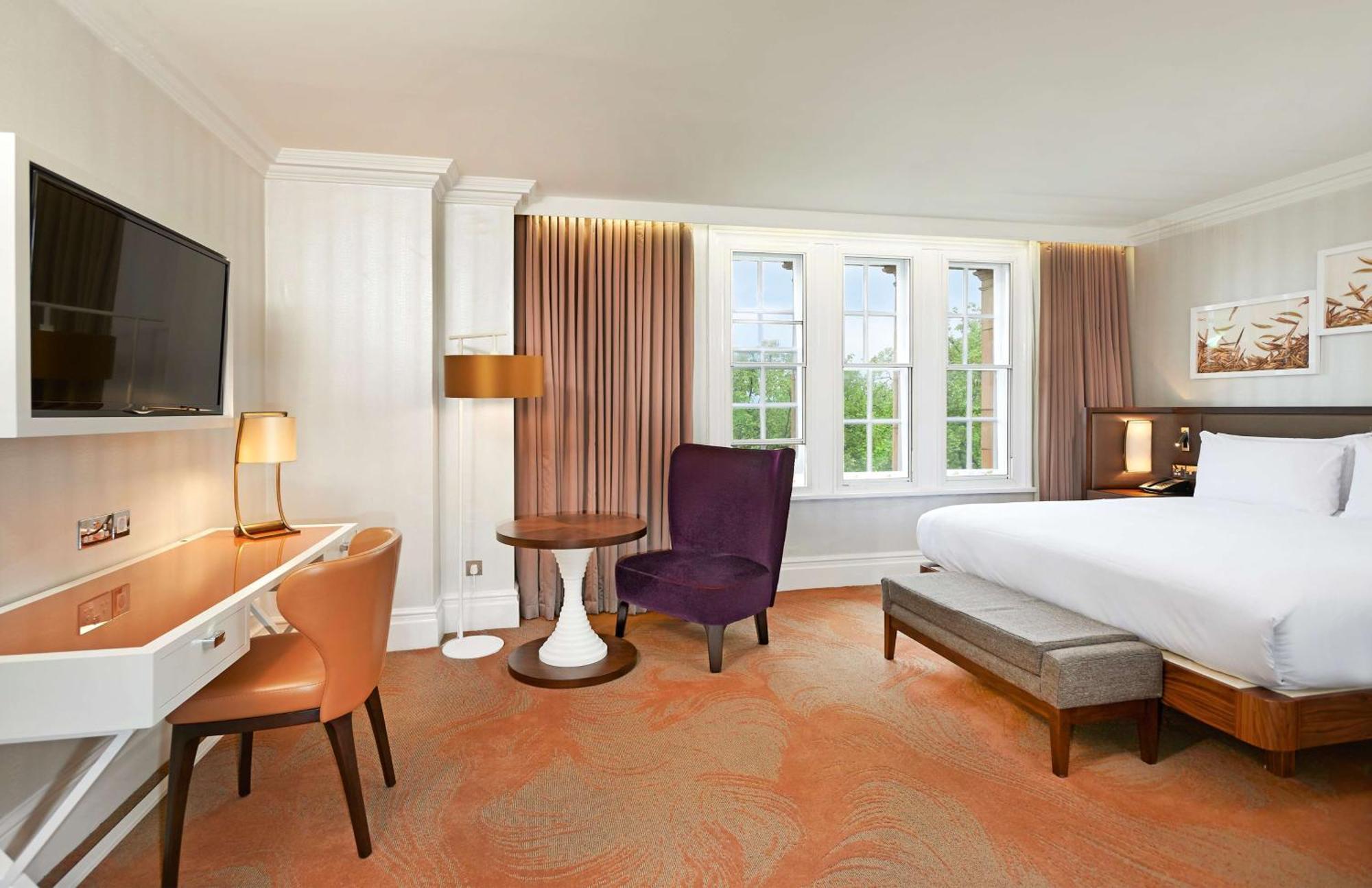 Hilton Hyde Park Hotel 4*