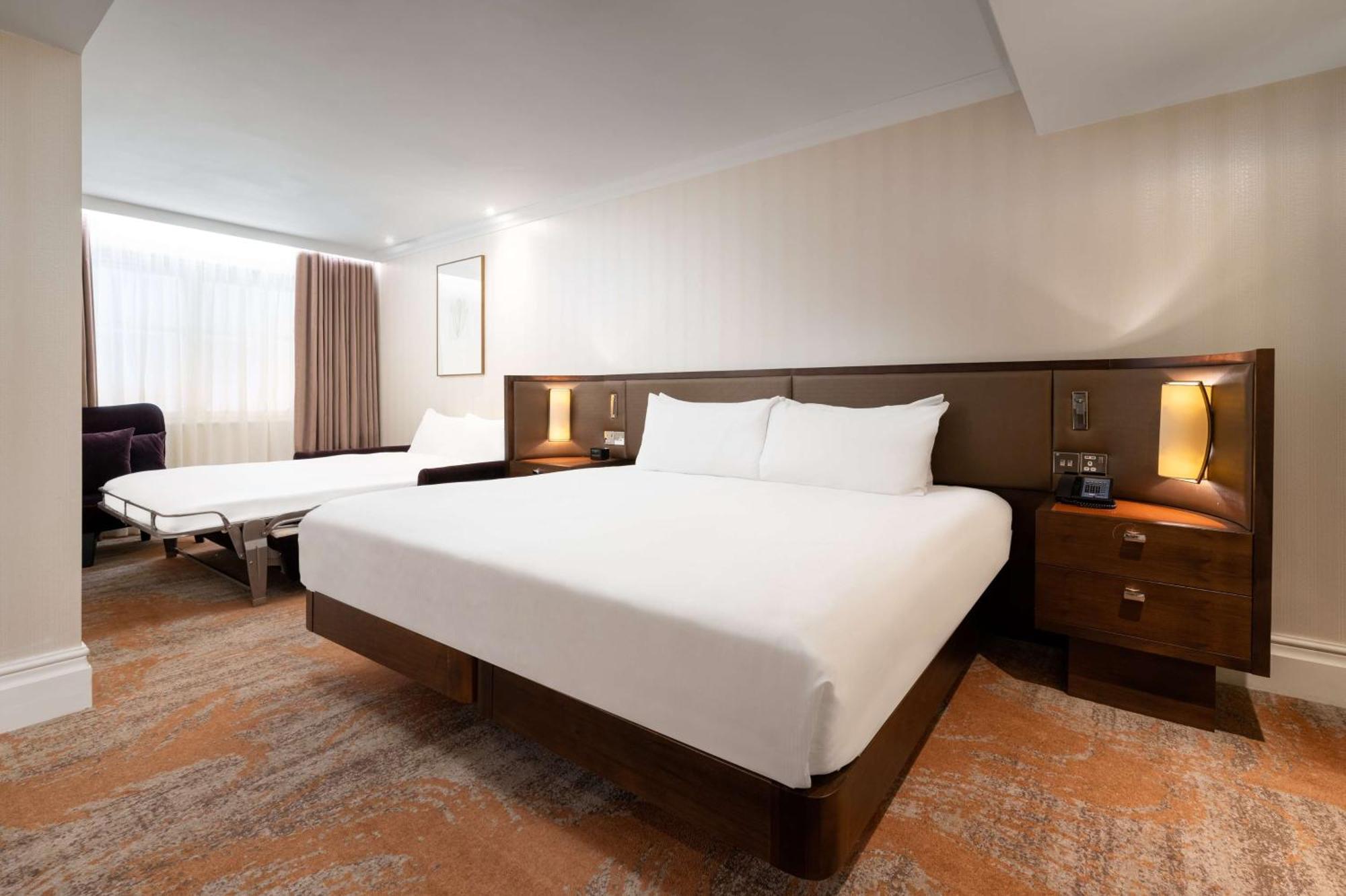 Hotel Hilton Hyde Park 4*
