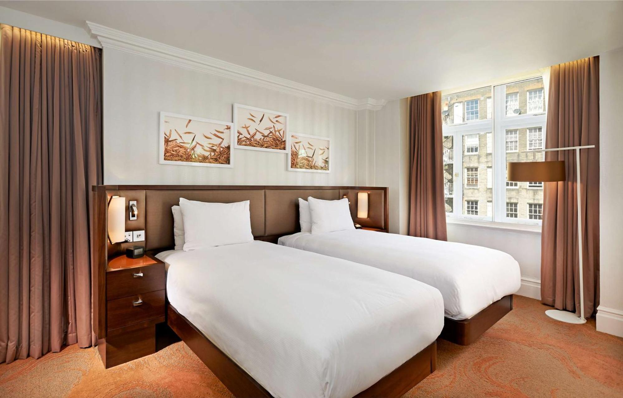 Hilton Hyde Park 4* London
