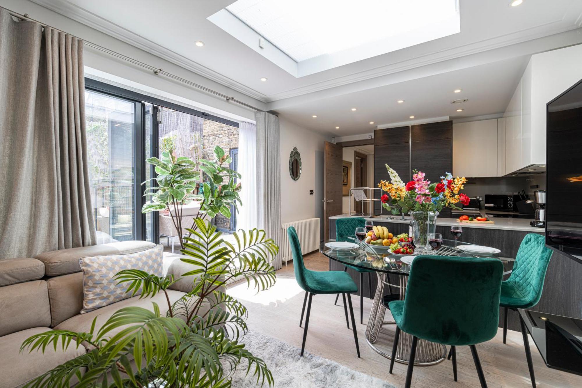 Picadilly Apartment London