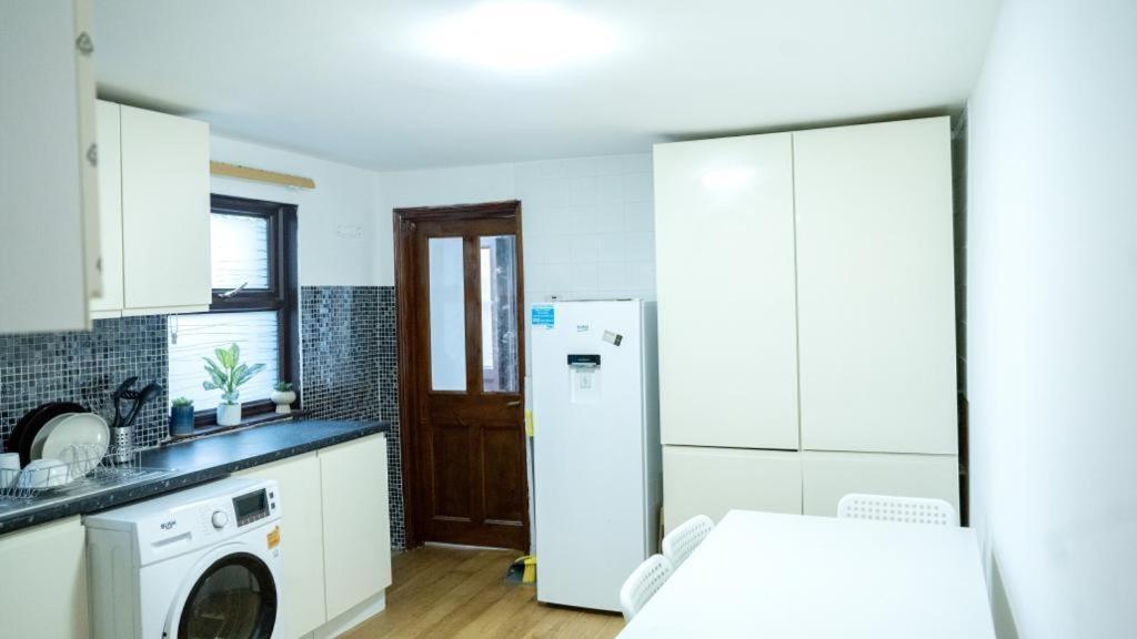 Spacious 2 Bedroom Flat London