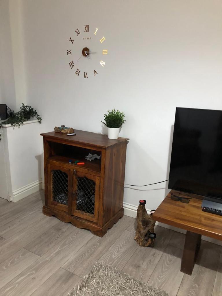 Acomodação com café da manhã  Alpha House *