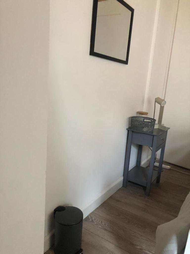Acomodação com café da manhã  Alpha House