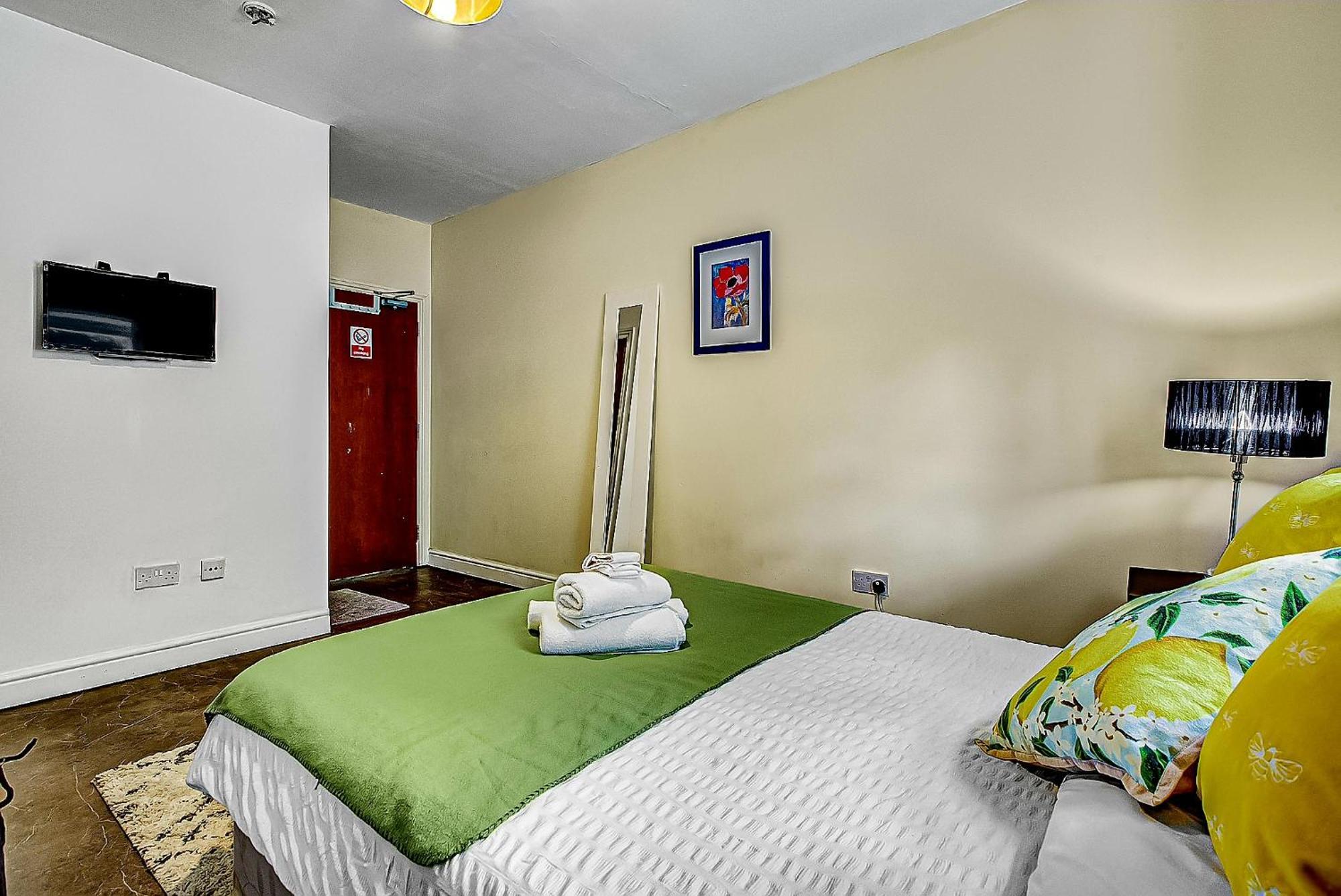 Hotel do amor Oat Homes