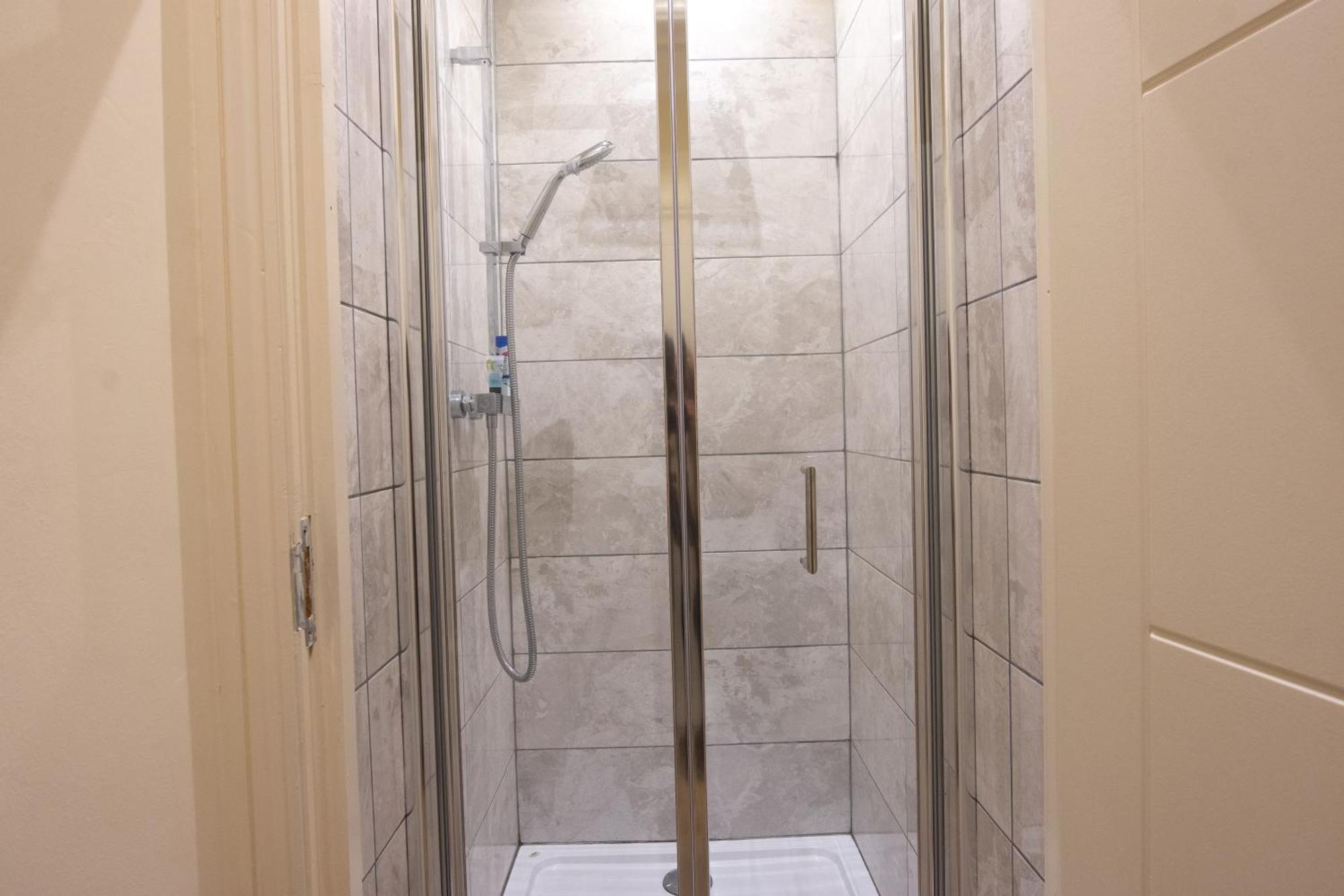 Evergreen Apartments- Flat 1, Apartamento Londres