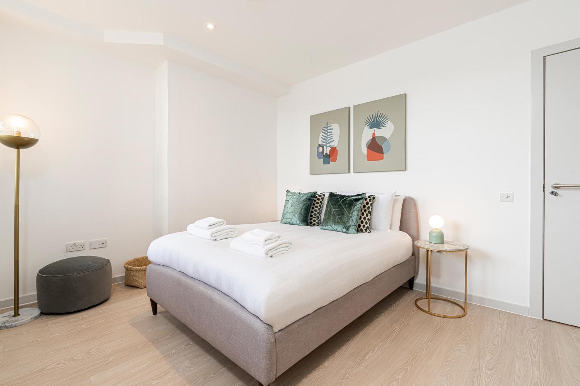 Stylish 1 Bed Flats In Soho, Next To Piccadilly Circus And Trafalgar Square Apartment London