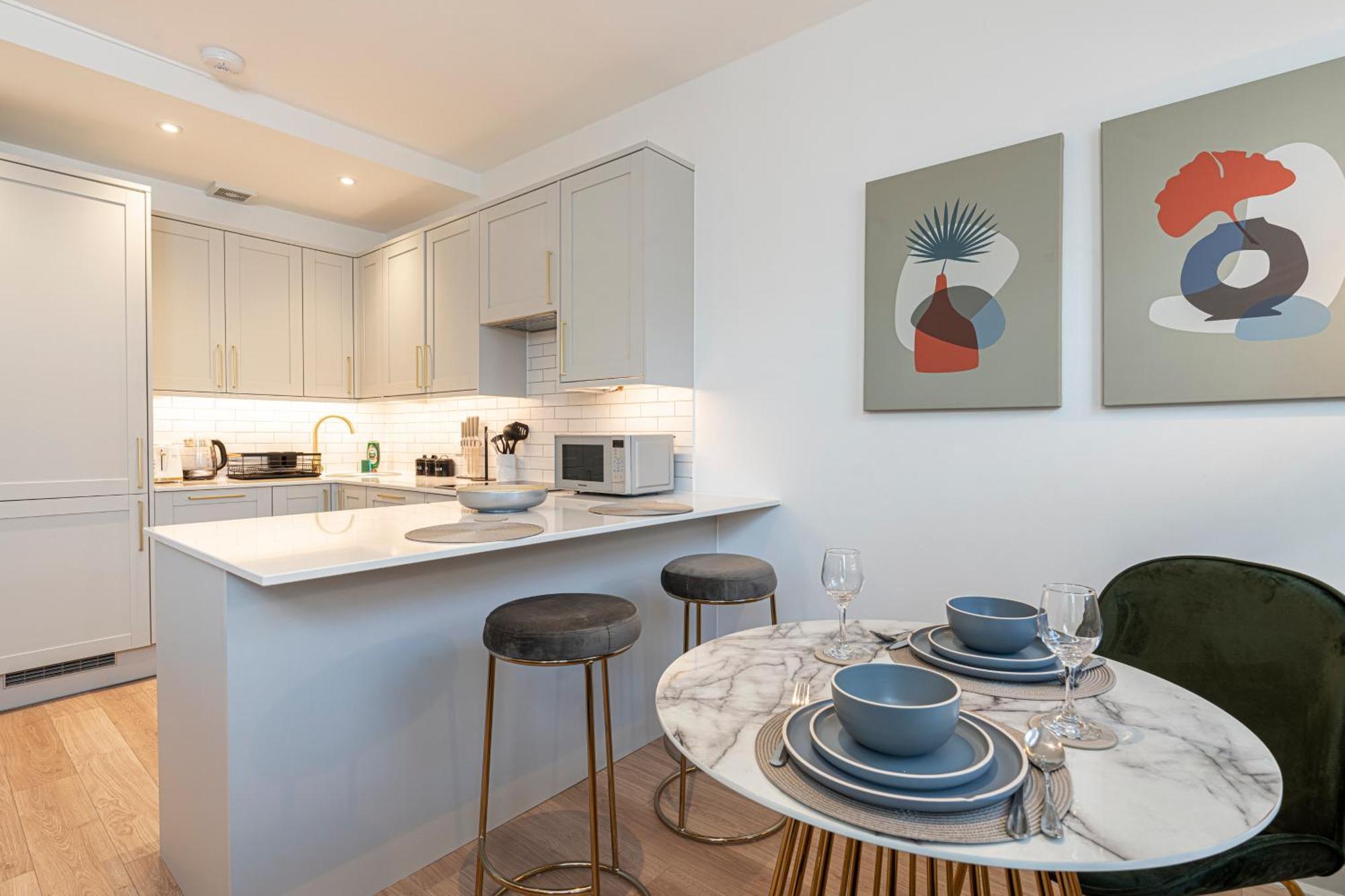 Stylish 1 Bed Flats In Soho, Next To Piccadilly Circus And Trafalgar Square Apartment London