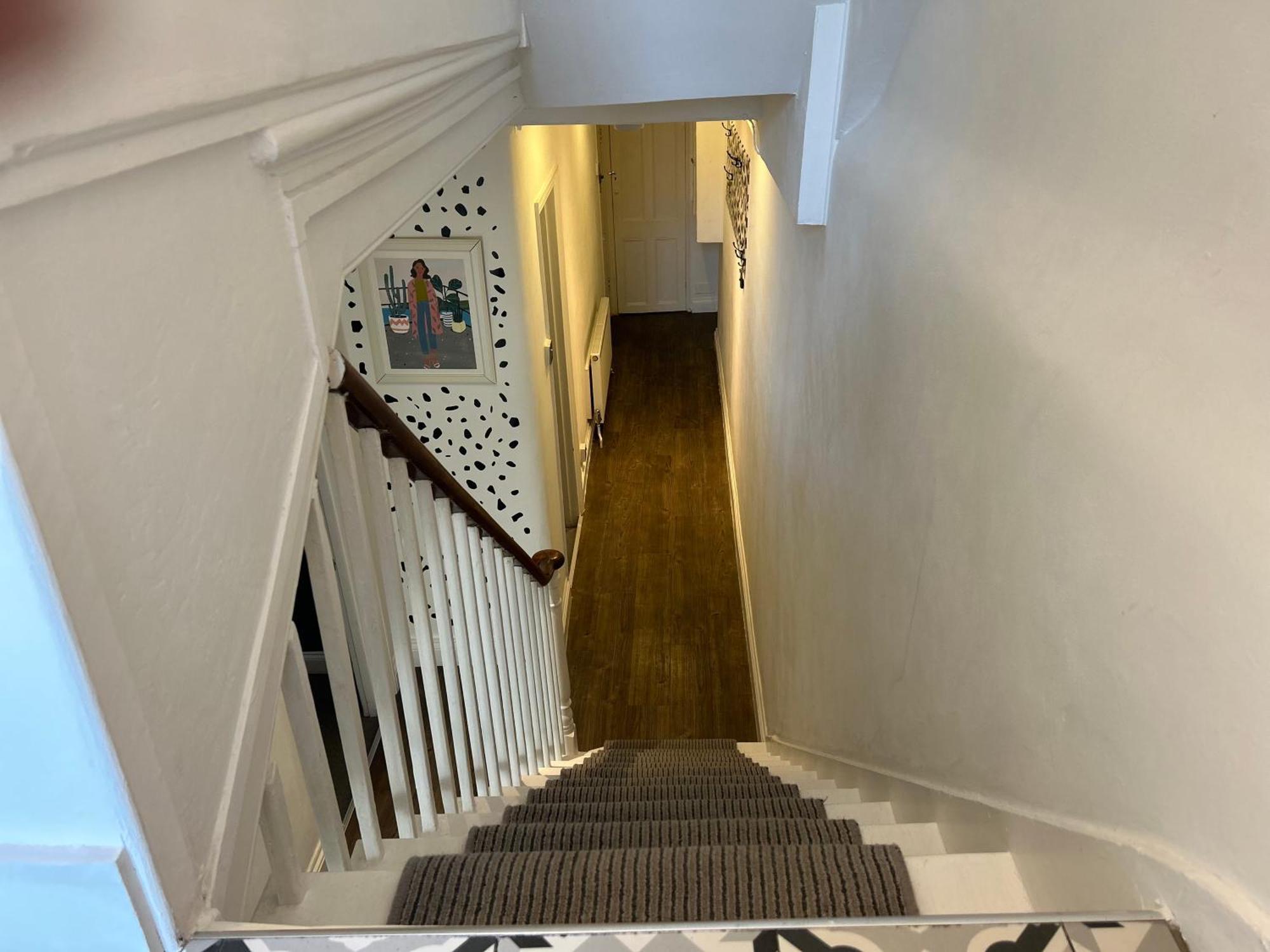 2 Bedrooms With Private Garden Walking Distance To Underground Ideal For Families * London